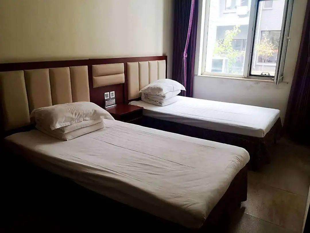 旅行指南丨丹东,秋天不止喝第一杯奶茶,还该泡第一次温泉._凤城市