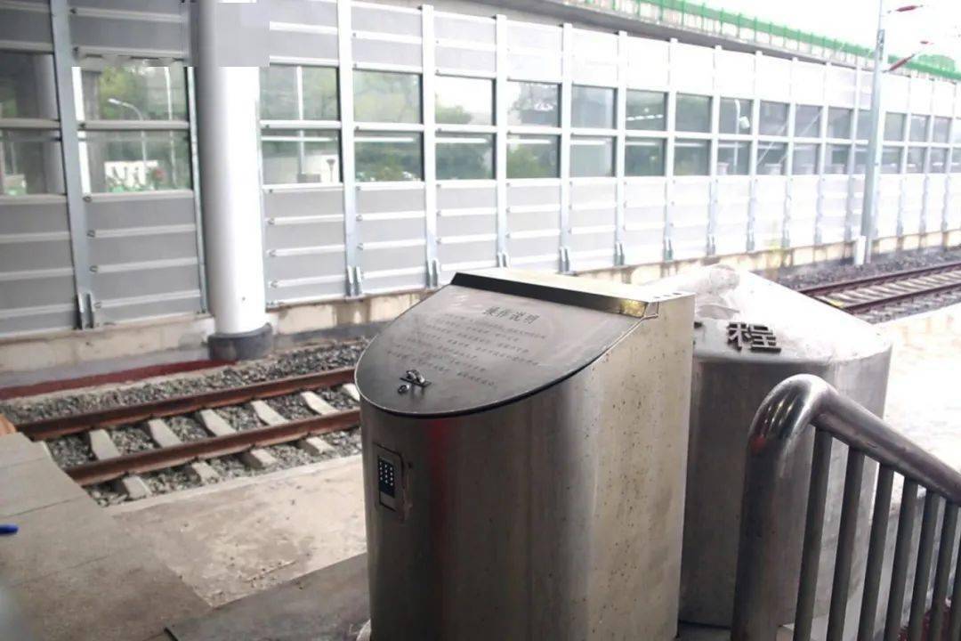 垃圾桶都知道该干啥这个高铁站得有多聪明