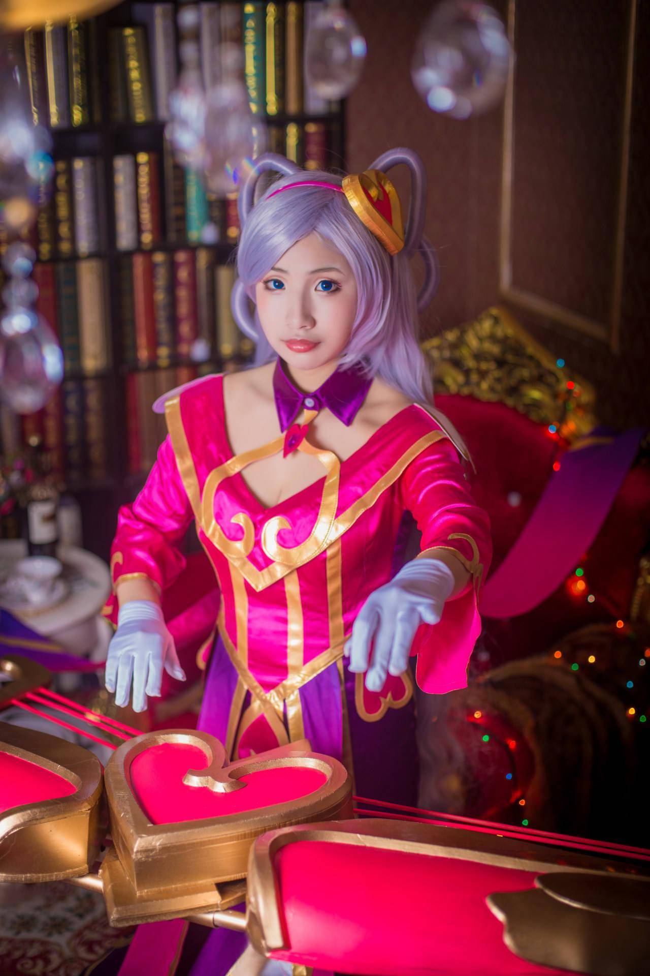 英雄联盟琴女cosplay