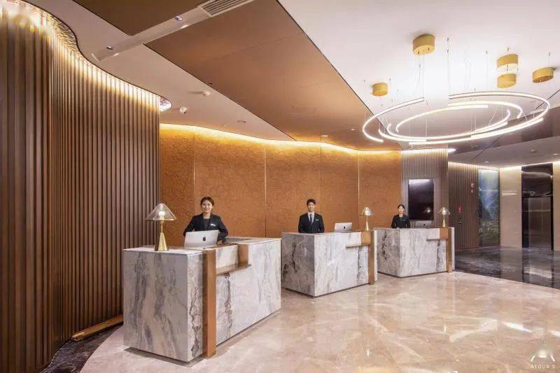 一城山色半城湖新店开业济南趵突泉亚朵s酒店