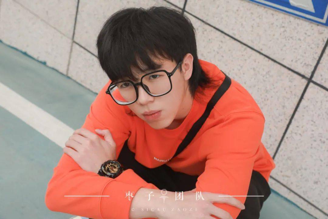 初次接触短视频拍摄的陈彦达因为经验的缺乏总会遇到