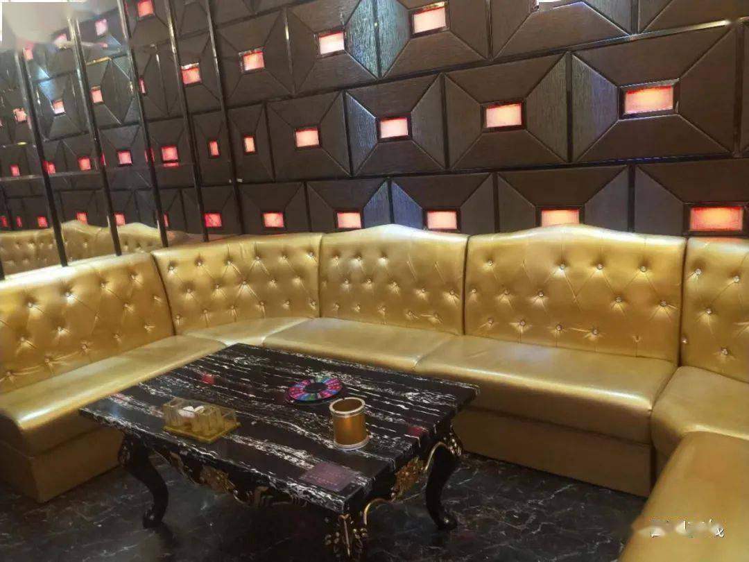 西和一ktv因转行,现低价处理ktv全部设施,有意者请及时联系