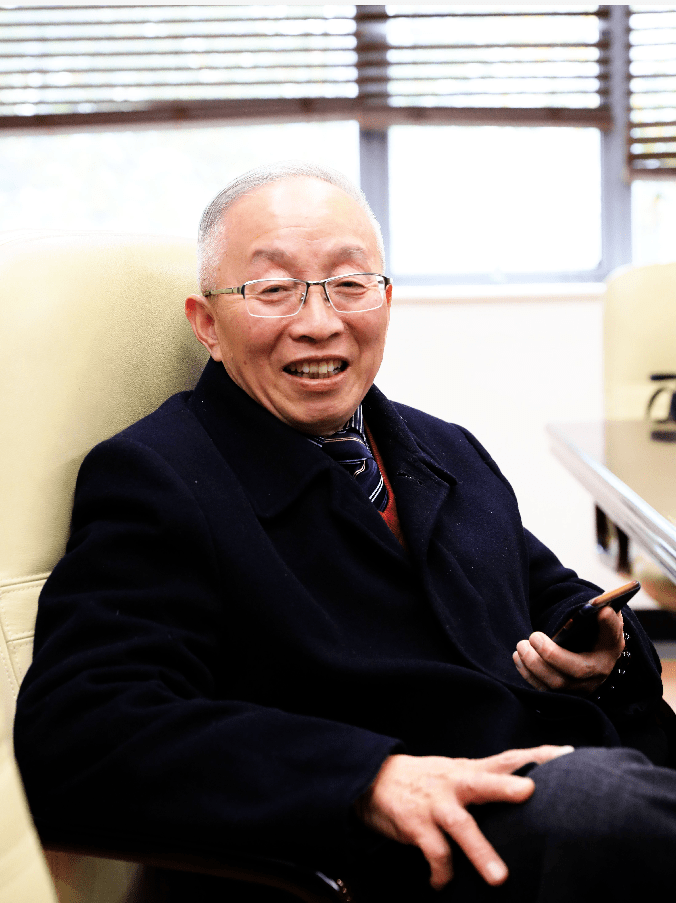 这个名医,把工作室开在唔哩崇明_徐振晔