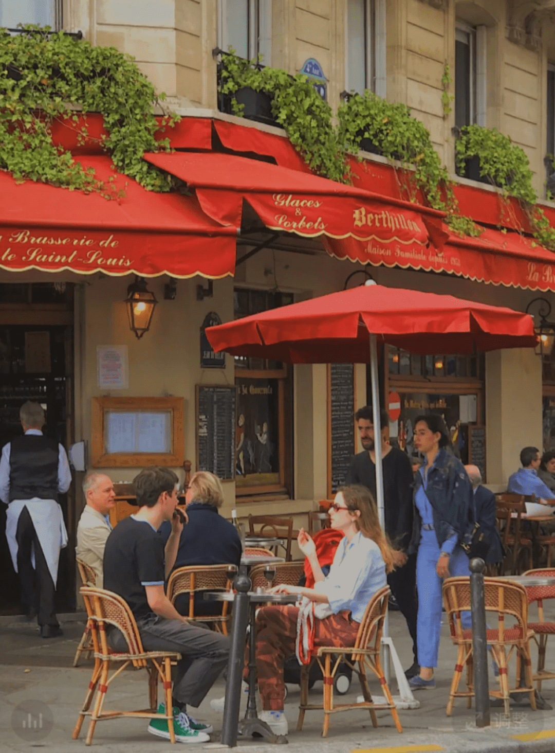 街边餐厅照片素材