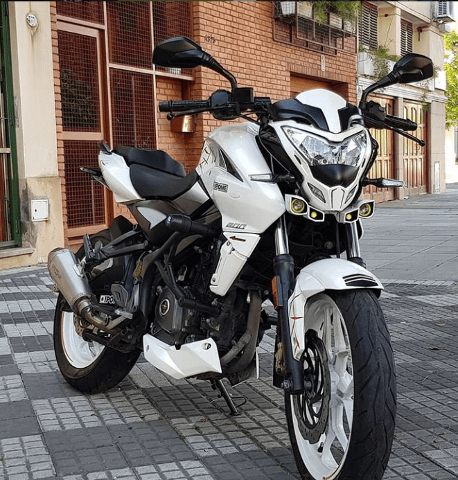 型男必备时尚单品酷帅摩托车!