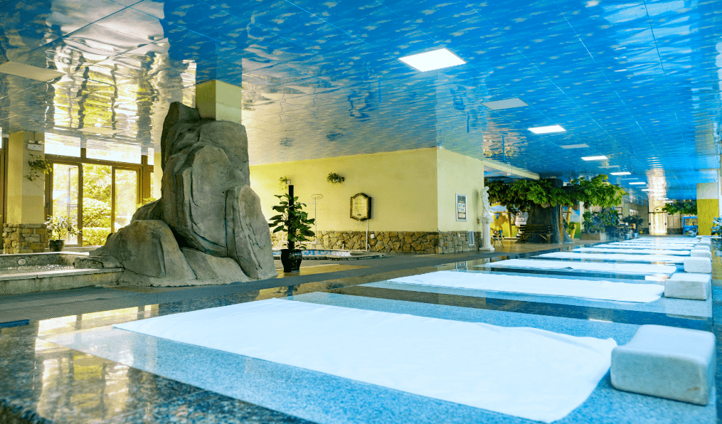 亲子休闲与娱乐一起的香堤湾温泉门票仅需599元抢原价188元成人票