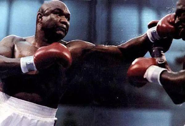 重拳之王乔治福尔曼绝对力量面前一切都是浮云