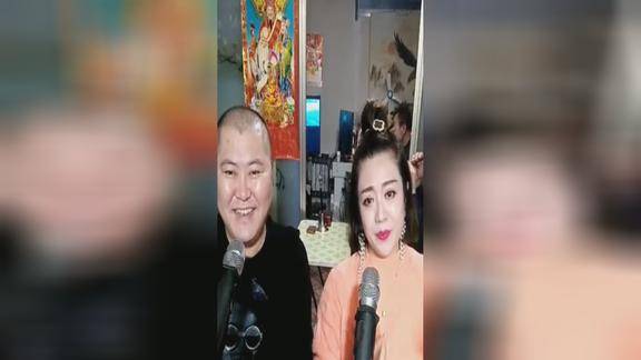 著名二人转艺人温美玲和崔四演唱二人转富贵九子图