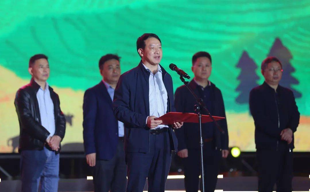 视频多图昨天两江广场的大场面你看了吗今晚继续