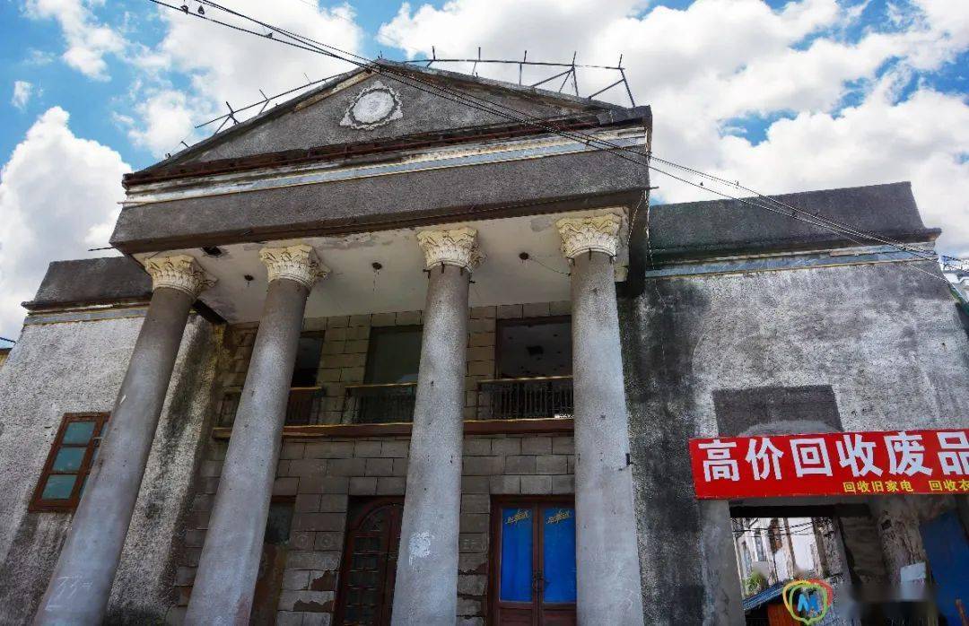 半边街实拍图到了这个位置就是马鞍山当时最繁华的市中心——老市