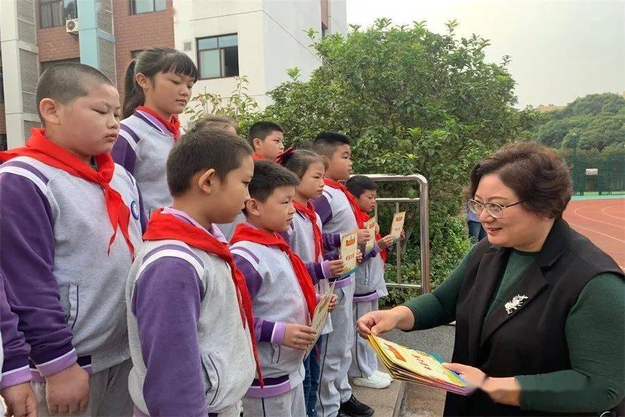 九龙小学九月份学习标兵希望之星表彰名单