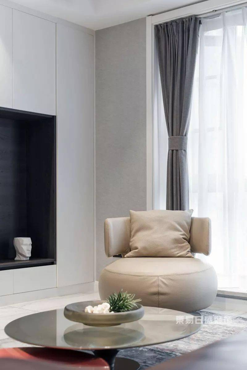 什么都不懂就去买窗帘?我看你是人傻钱多