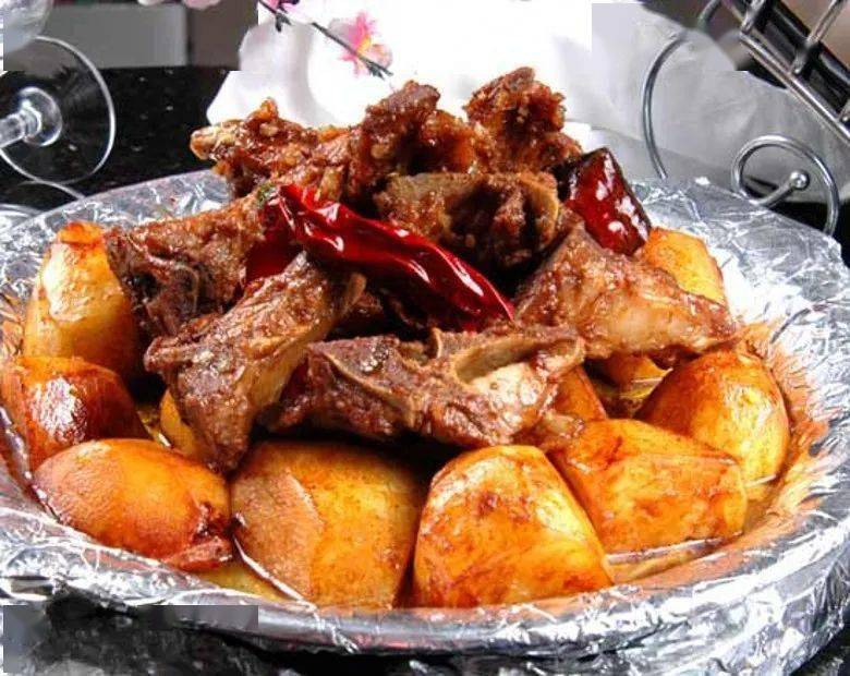 嘎巴锅菜肴及酱汁的做法