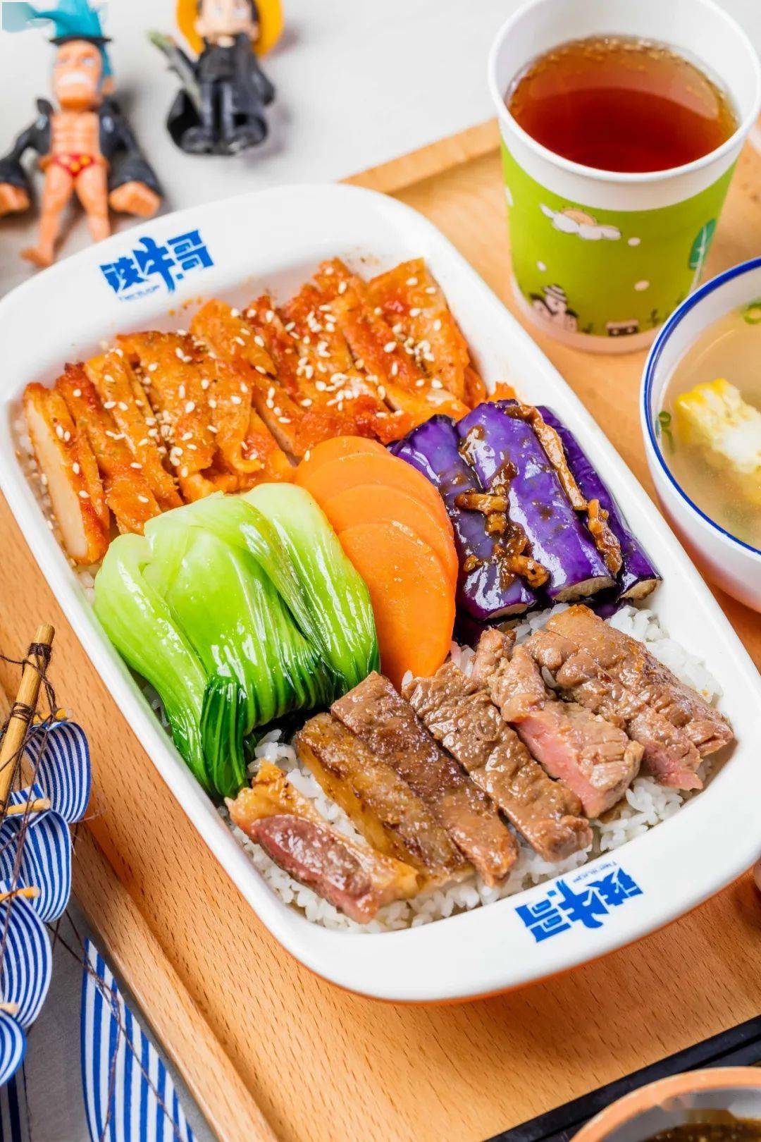 火爆漳州的国民饭堂,吃饭就送古茗奶茶!_铁牛