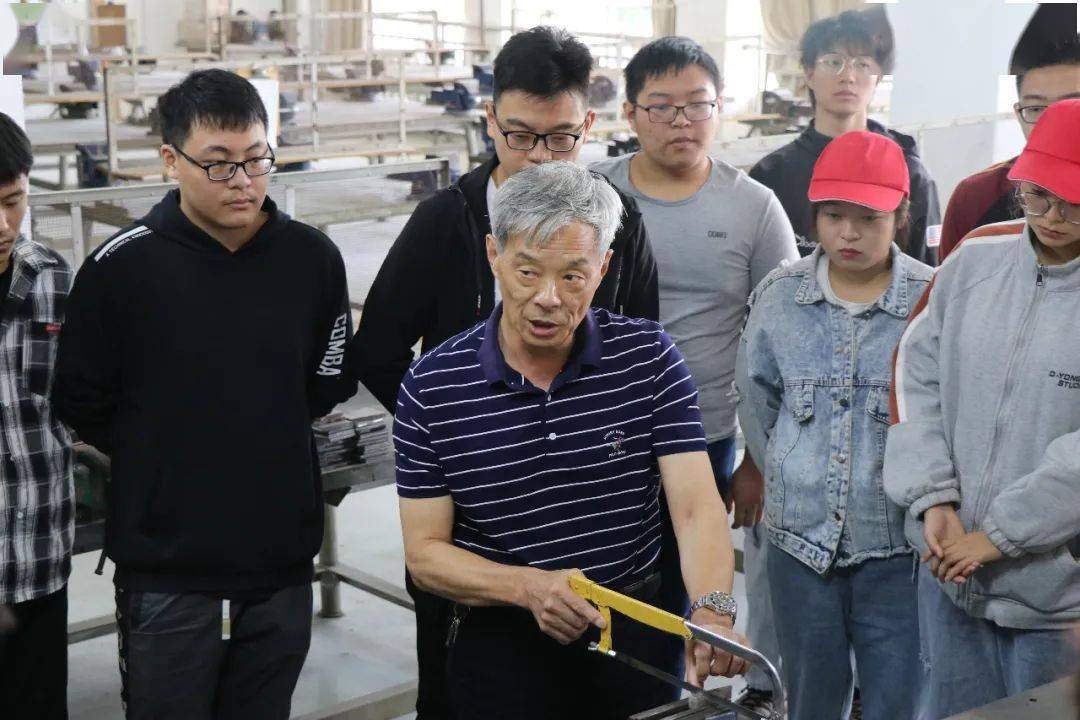 "大国工匠"顾秋亮应邀来扬工院为2020级新生上"开学第一课"_手机搜狐