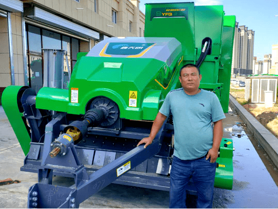 王永生:一个作业季捡拾秸秆近2000吨,鑫天朗打捆机堪称王者_手机搜狐