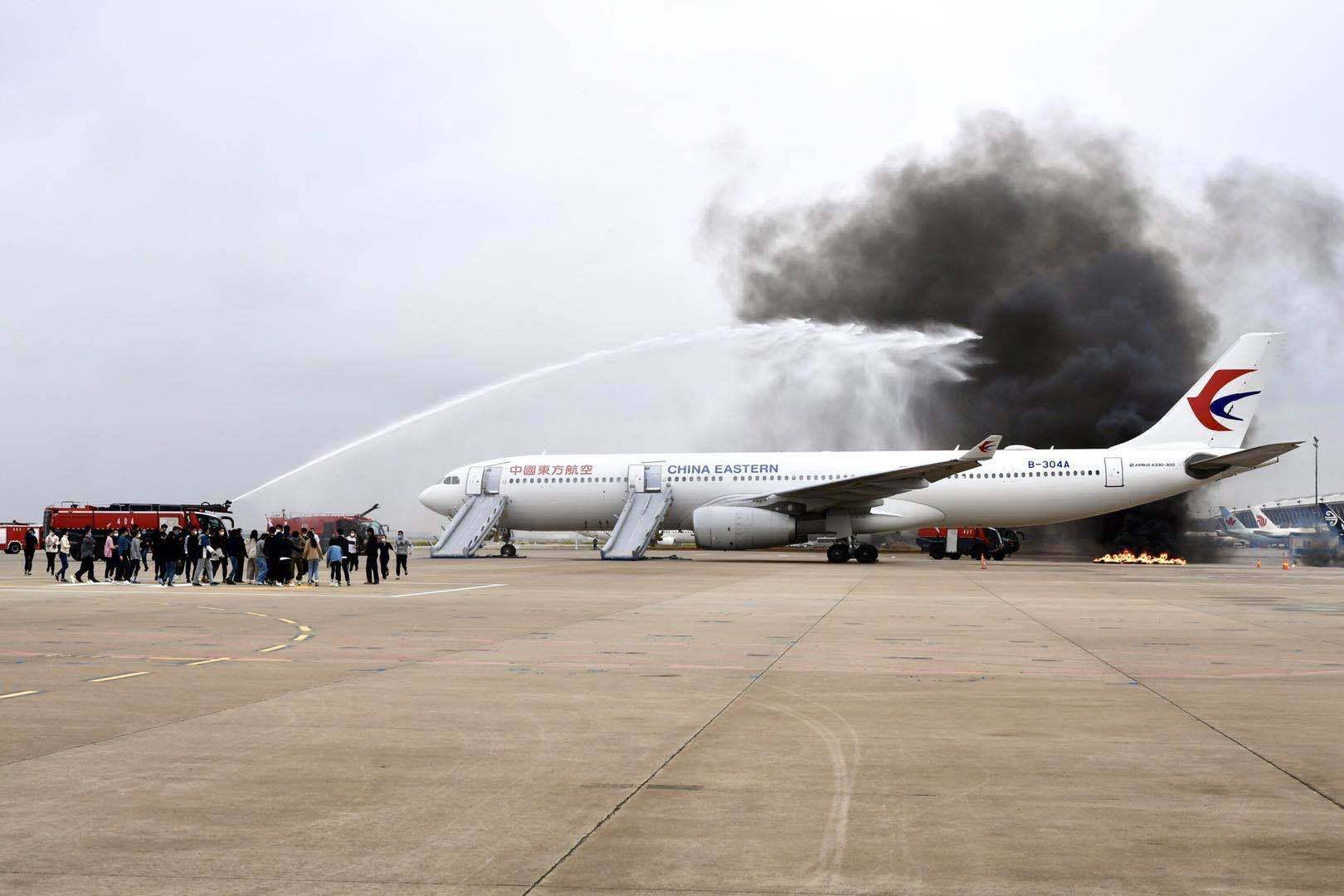 中国民航史上规模最大的机场应急救援综合演练今天在浦东国际机场举行