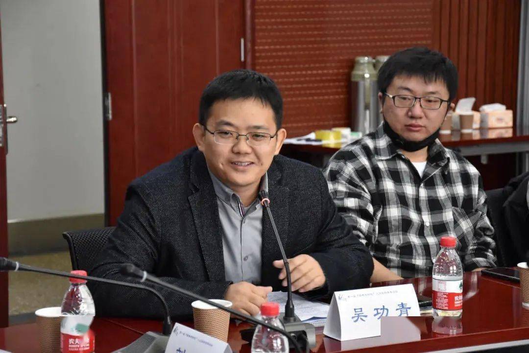会议纪要第一届经典与时代人文学科青年论坛成功举办