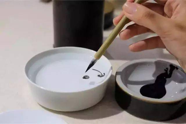 国风相伴手绘团扇今日且作丹青手