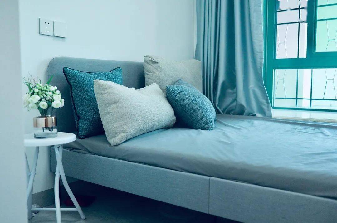 靠自己在深港立足的热血姑娘丁可心专访