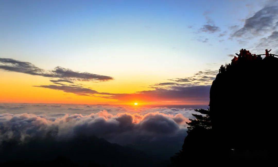 黄山日出云海实拍