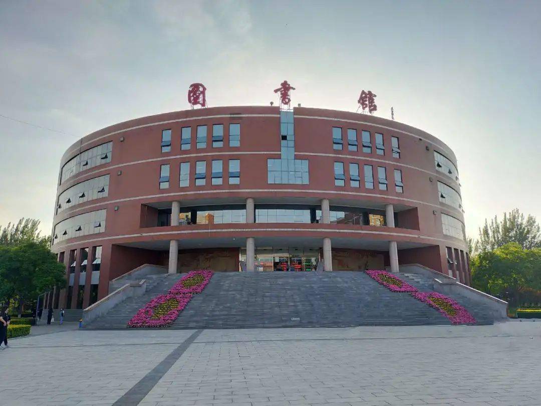 在商院的四年怎么度过