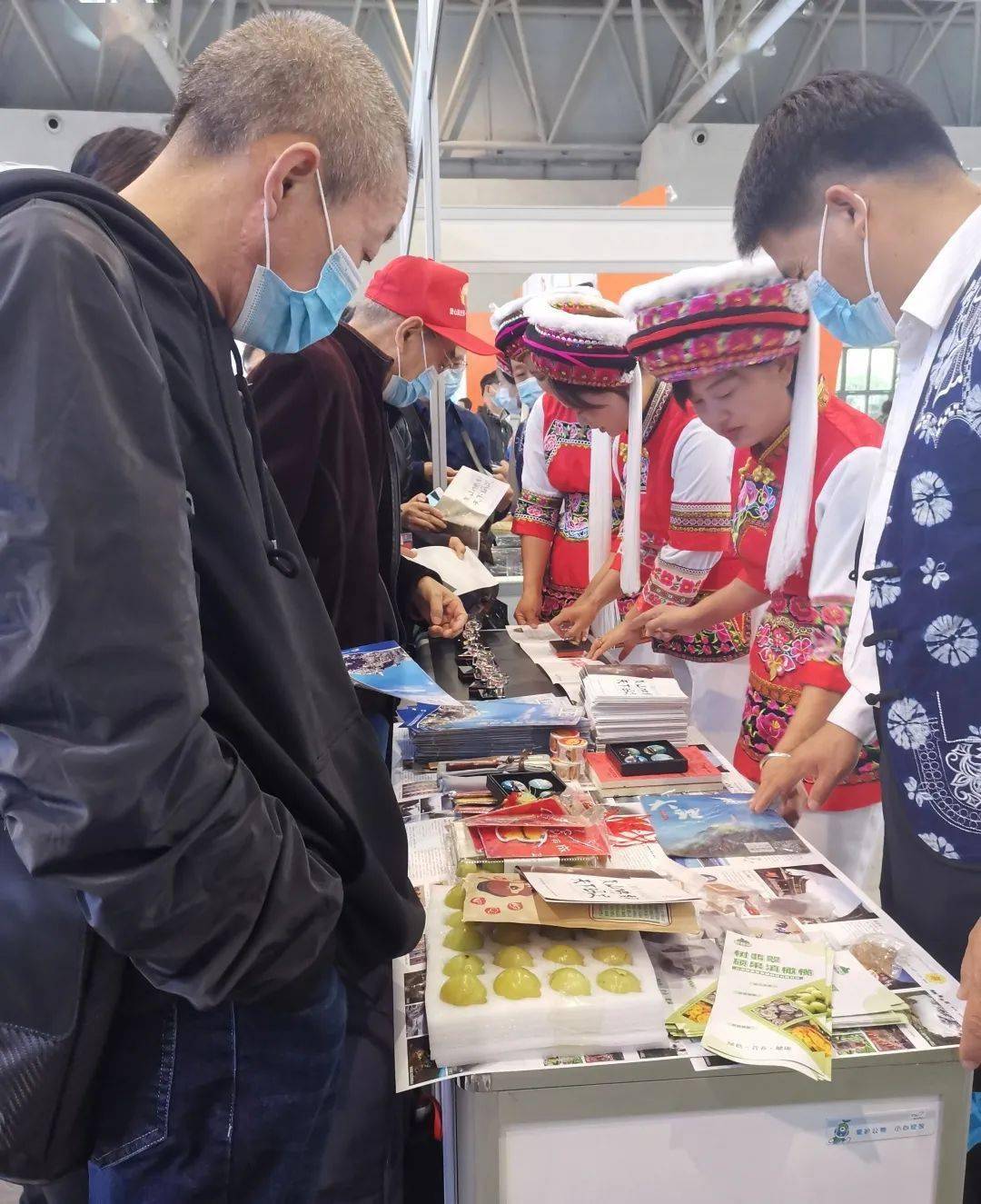 重庆文旅会,大理展台尽显"风花雪月"魅力!_南涧