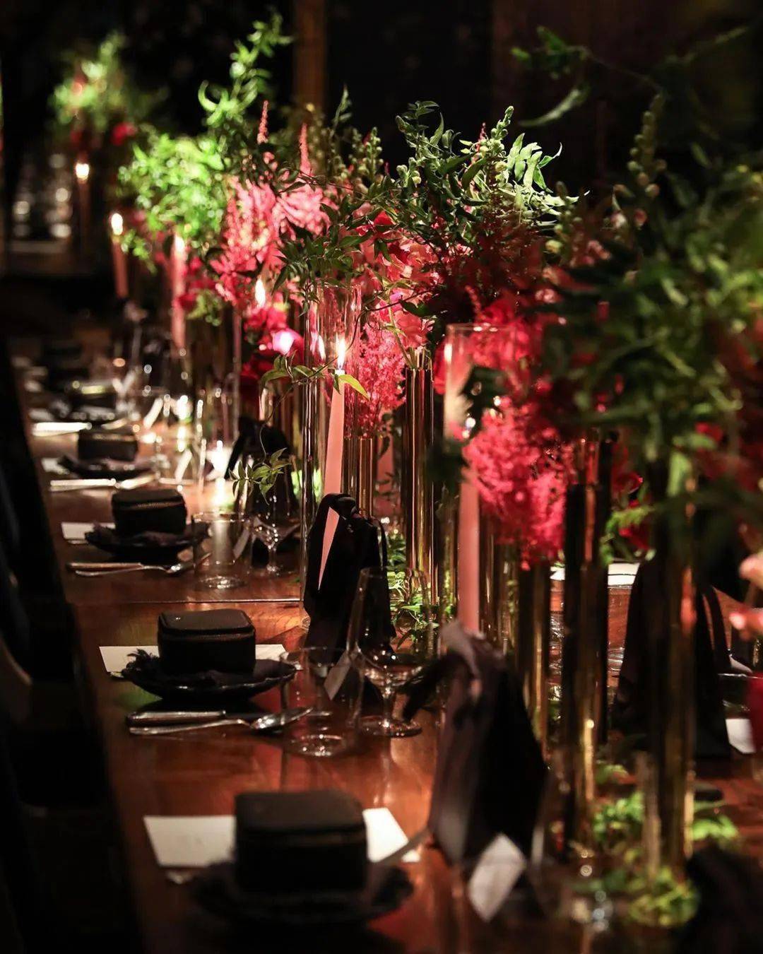 宴会花艺这样布置甚是大美