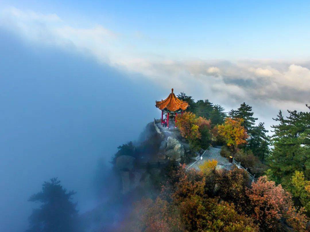 北武當山紅葉的最佳觀賞期