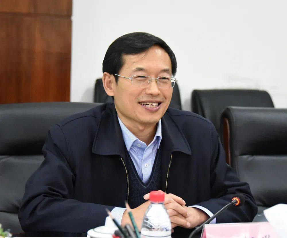 七台河市长贾君一行来校洽谈中医药产业发展合作