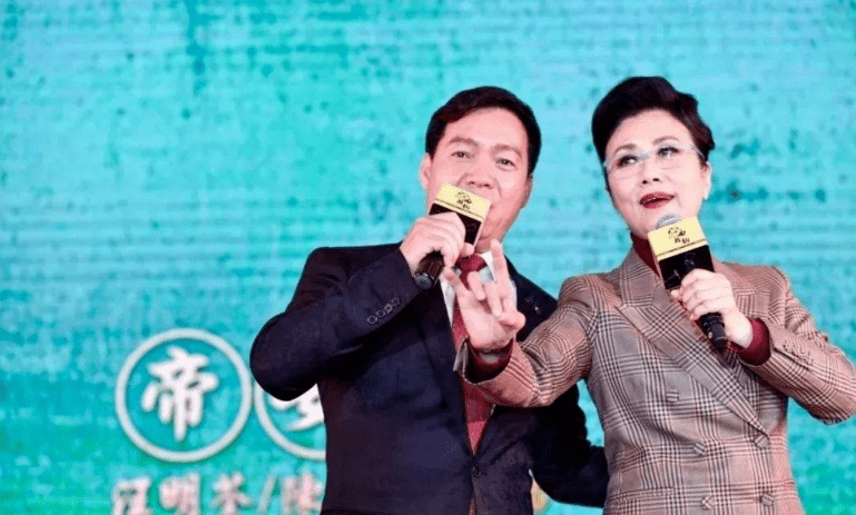 雅居乐陈卓林的海南围城劫艾问人物