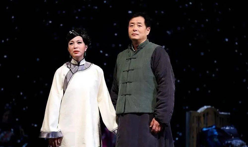 经典话剧家一个封建大家族衰落崩溃的历史过程