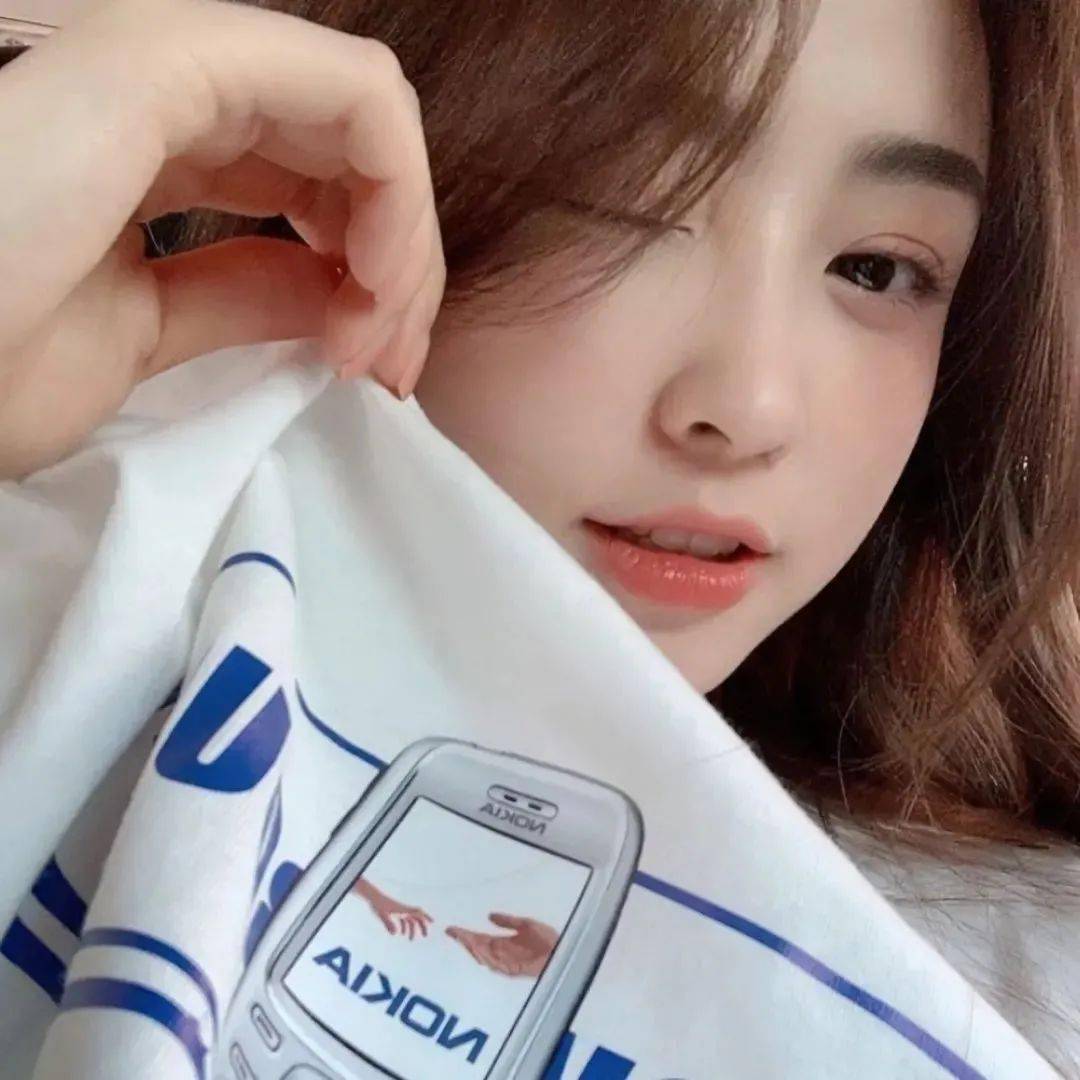 太爱这期的头像了漂亮妹妹快来换起