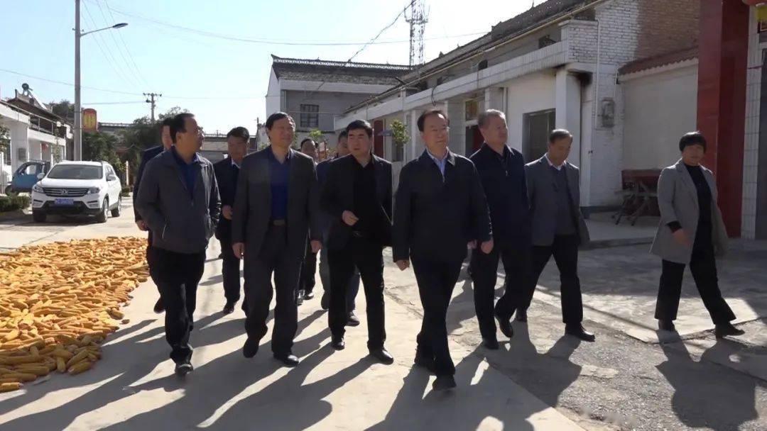 省人大到凤翔县调研农村人居环境整治工作