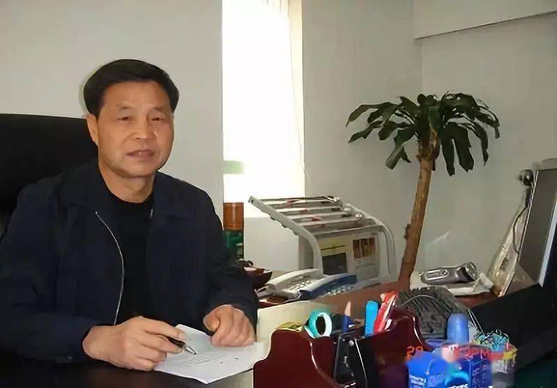 6信邦制药:张观福图片来源:贵州资讯网贵州信邦制药股份有限公司是一