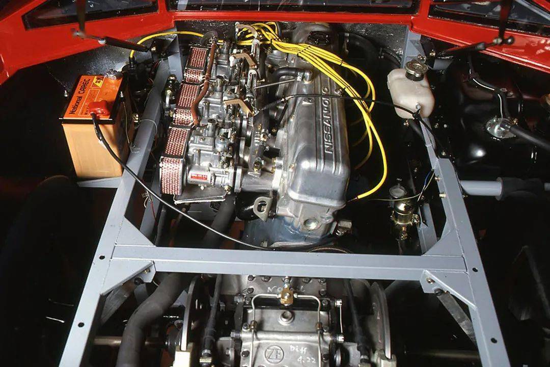 童梦公司并没有自研引擎和变速箱,因此童梦-零选用了日产提供的l28 2