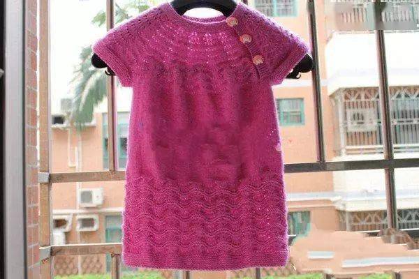 从上往下织的女童凤尾花背心,简单好织,有图解,有过程