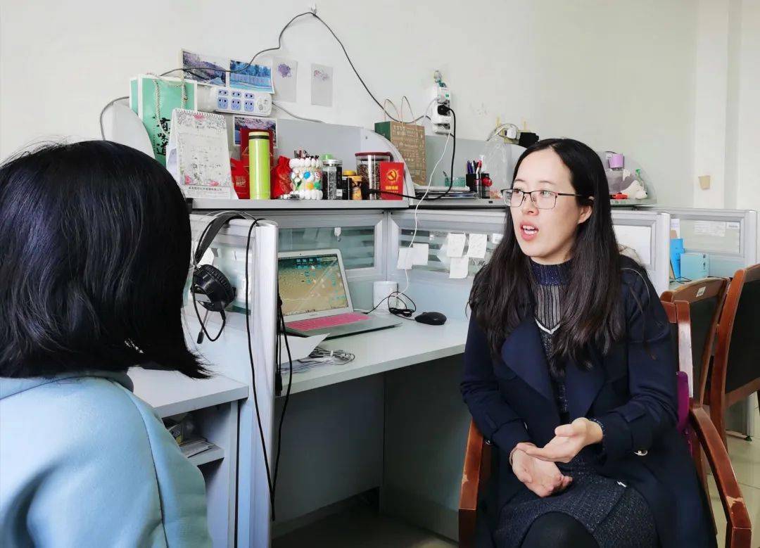 班主任采访吕新芳老师