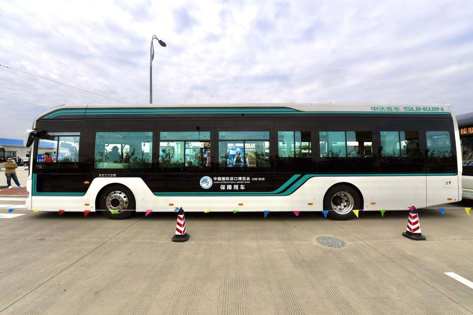 上海今年将新增2177辆低地板无障碍公交车_服务