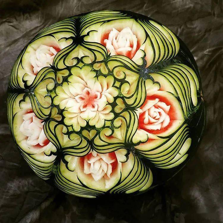 保加利亚果雕艺术家的精美雕刻作品