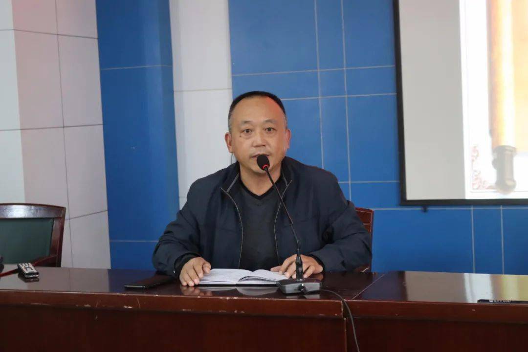 【助推成长,绽放芳华】泰安第十九中学开展青年教师专业发展联盟培训