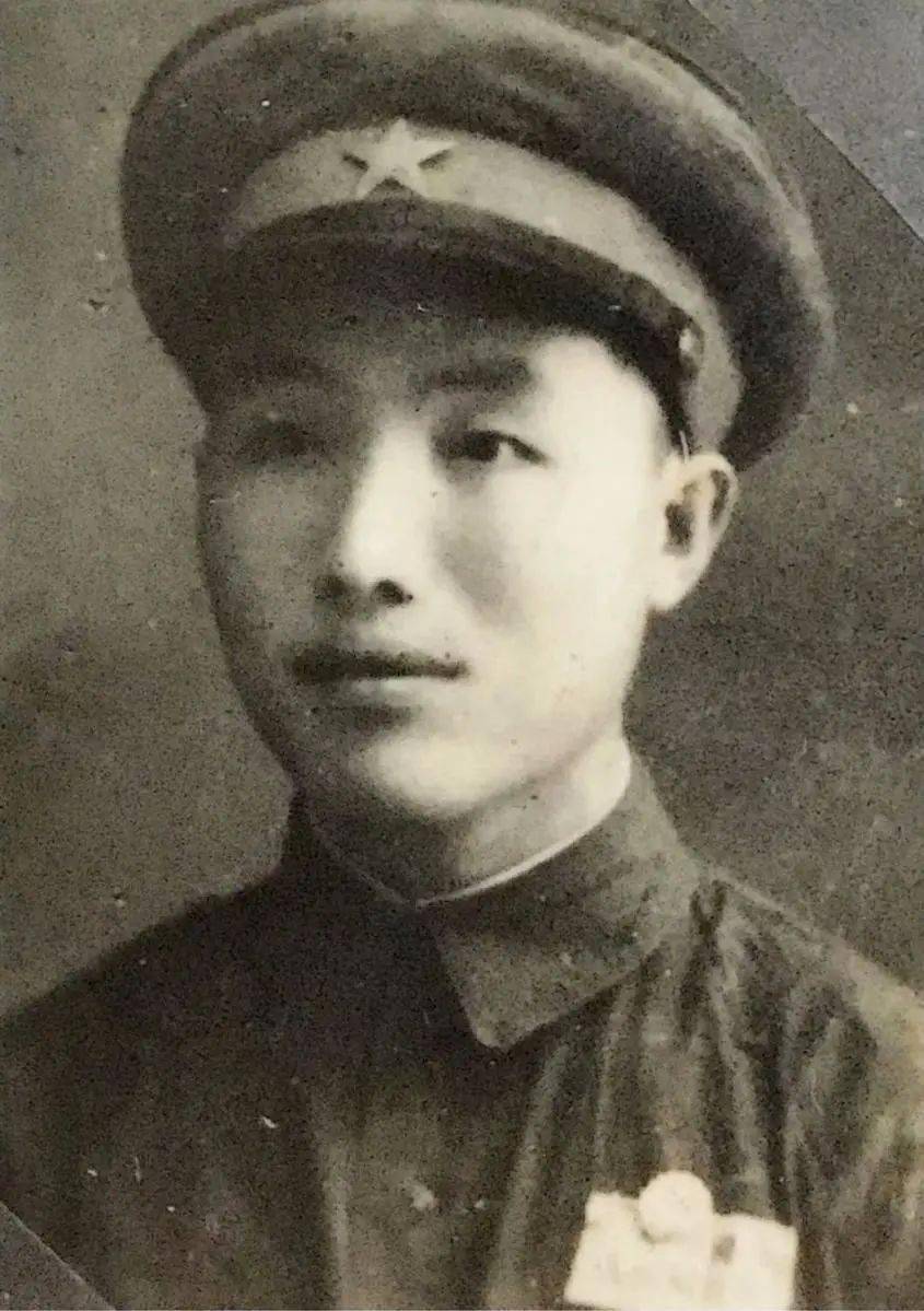 23岁牺牲他手绘的表情包看哭网友