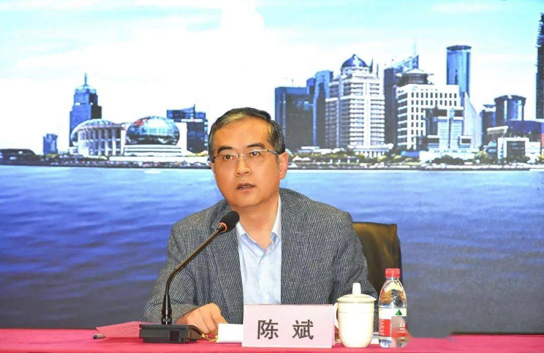 坚定深化教育改革全面提高教育质量浦东新区召开2020学