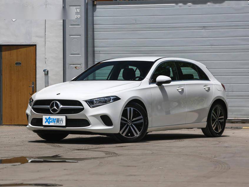 2021款奔驰a级两厢版上市 售23.28万起