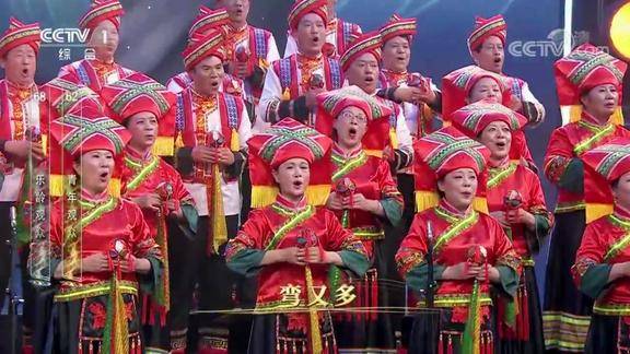 乐龄唱响桂林市两江四湖声乐艺术团山歌好比春江水