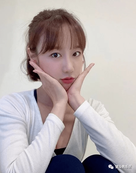 反差萌的普拉提女神近照流出让人目不转睛的身材谁扛得住