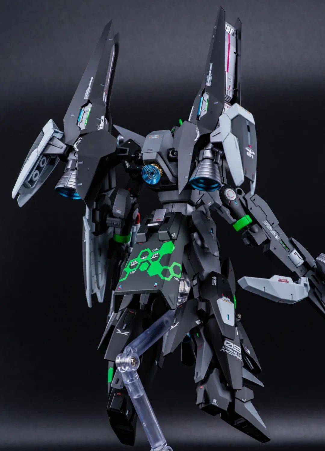 帝提姆高达改造,完全暗黑化涂装