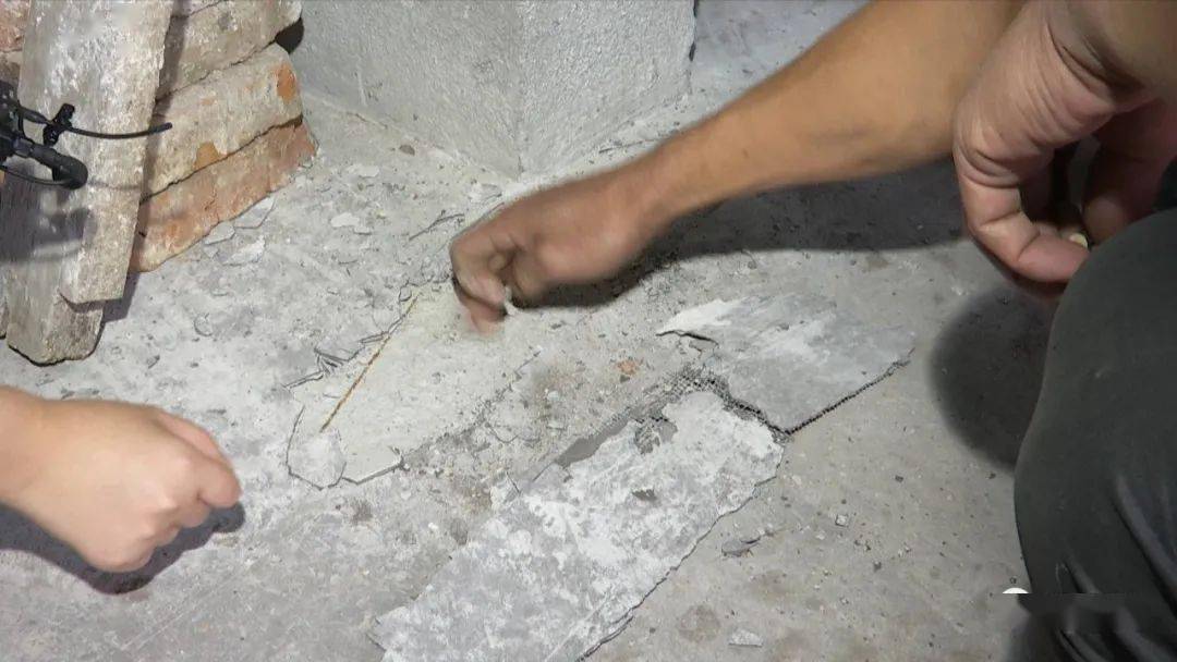 生气新房地面有空鼓没法装修可开发商说这是正常的