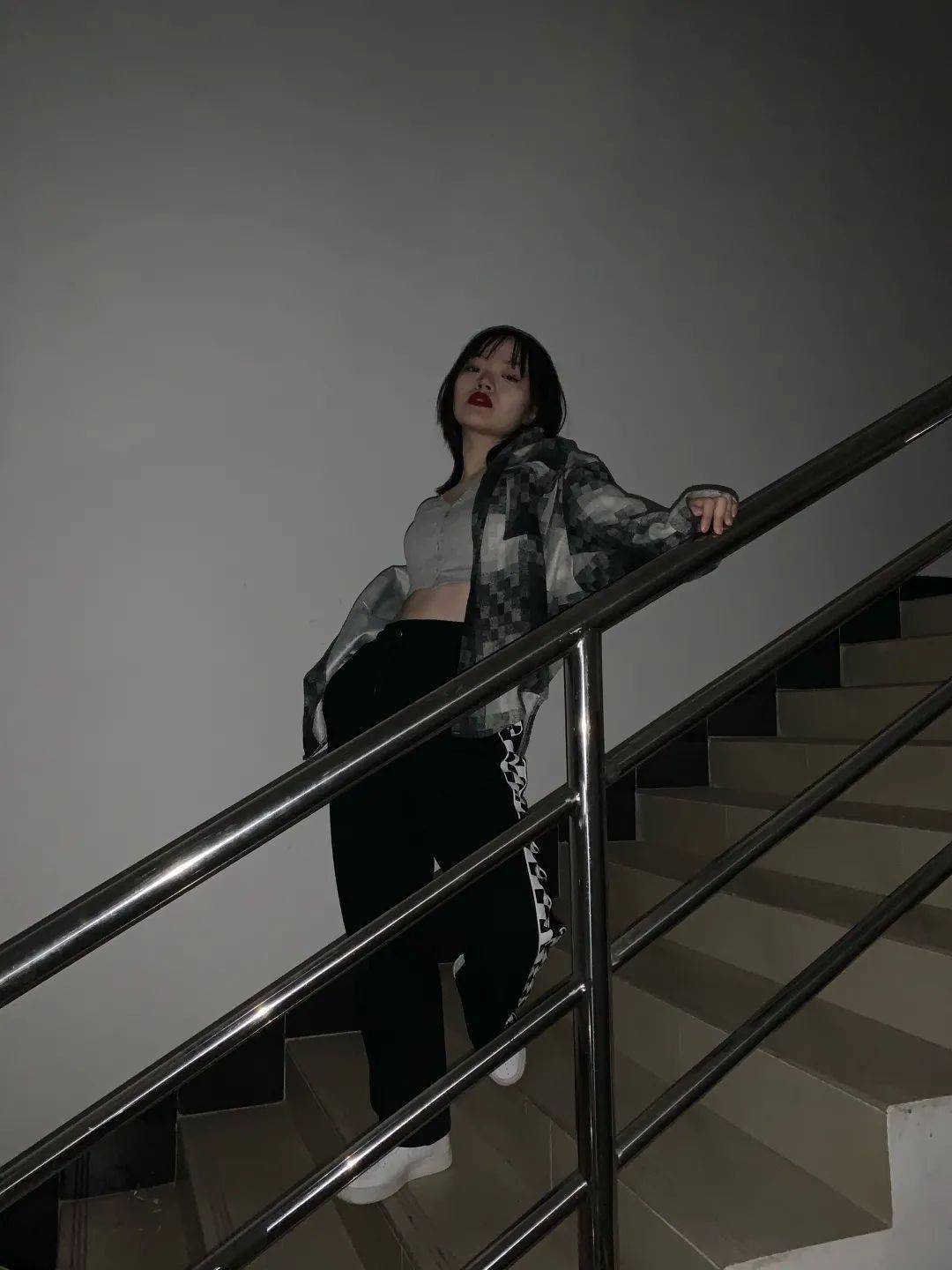 决赛选手介绍李梦晨能跟友友们一起唱歌很开心