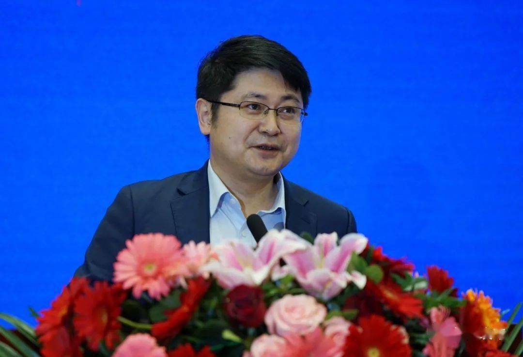 沈昆表示,浮梁发展集团成立半年来,在县委,县政府的坚强领导下,在各